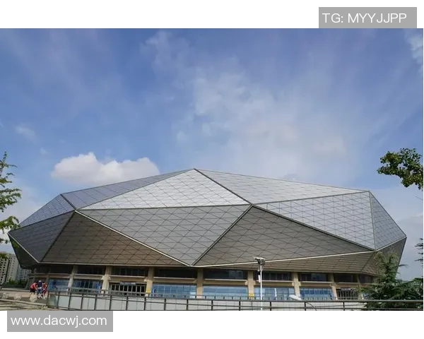 「反复推演+默契配合」青岛国信青年军战术训练实录 「反复推演+默契配合」青岛国信青年军战术训练实录