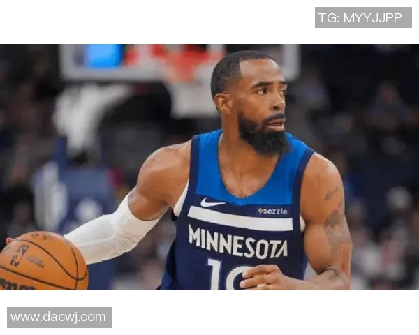 芬奇：我们尽量不让康利打太久 而是让他在任何需要时打任何角色