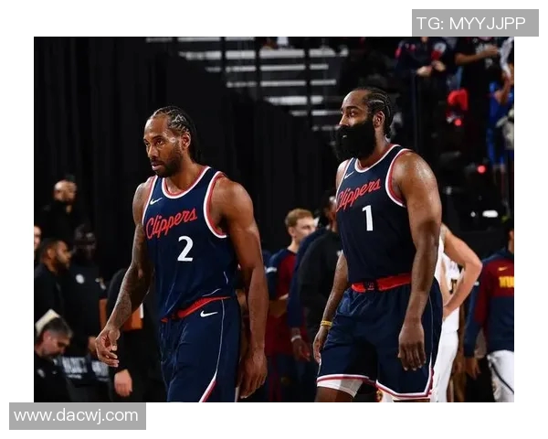 快船过去14场取得12胜2负，超越灰熊升至西部第十